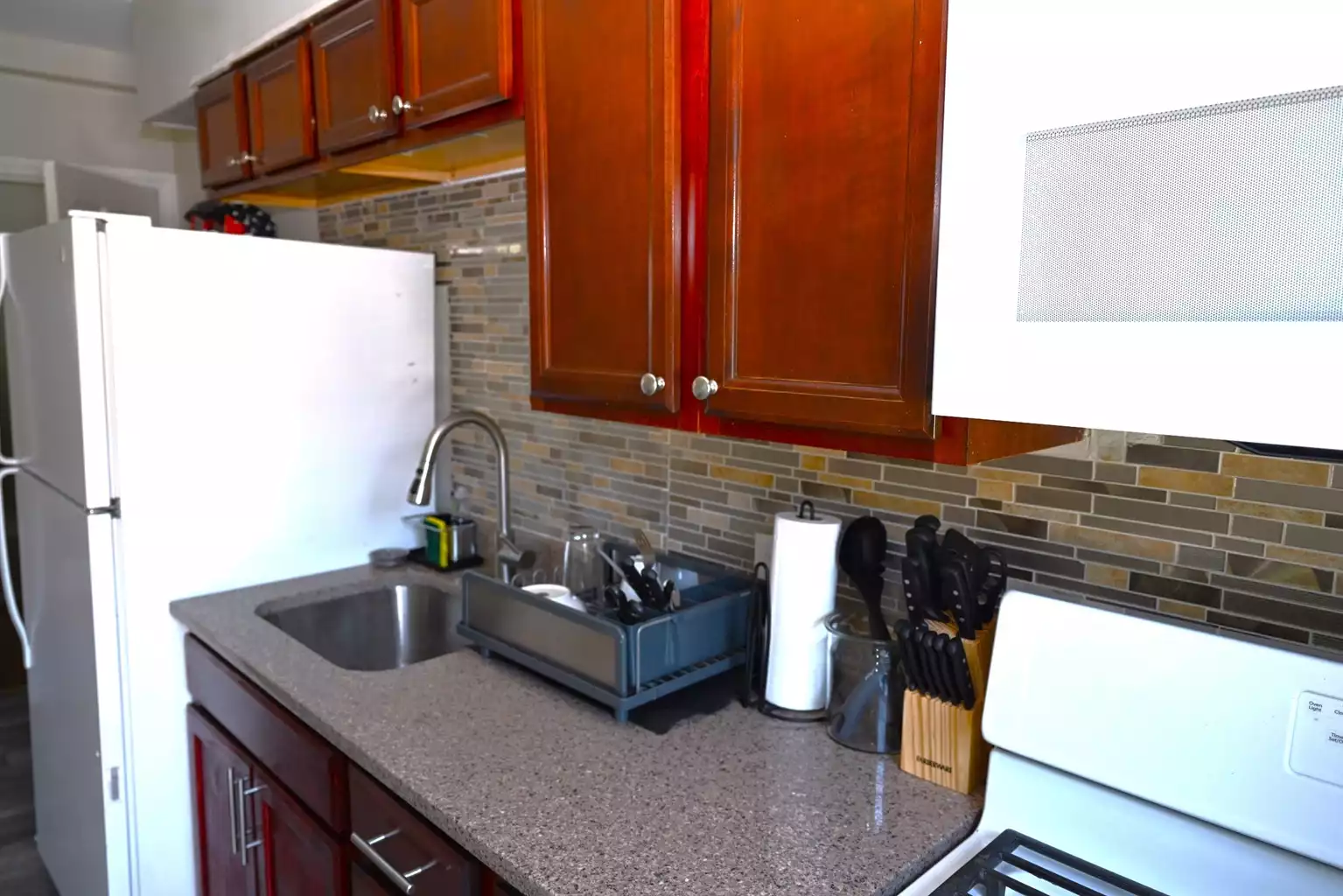 Urban & Modern 1BR Apartment - Baltimore Urban & Modern 1BR Apartment - Baltimore