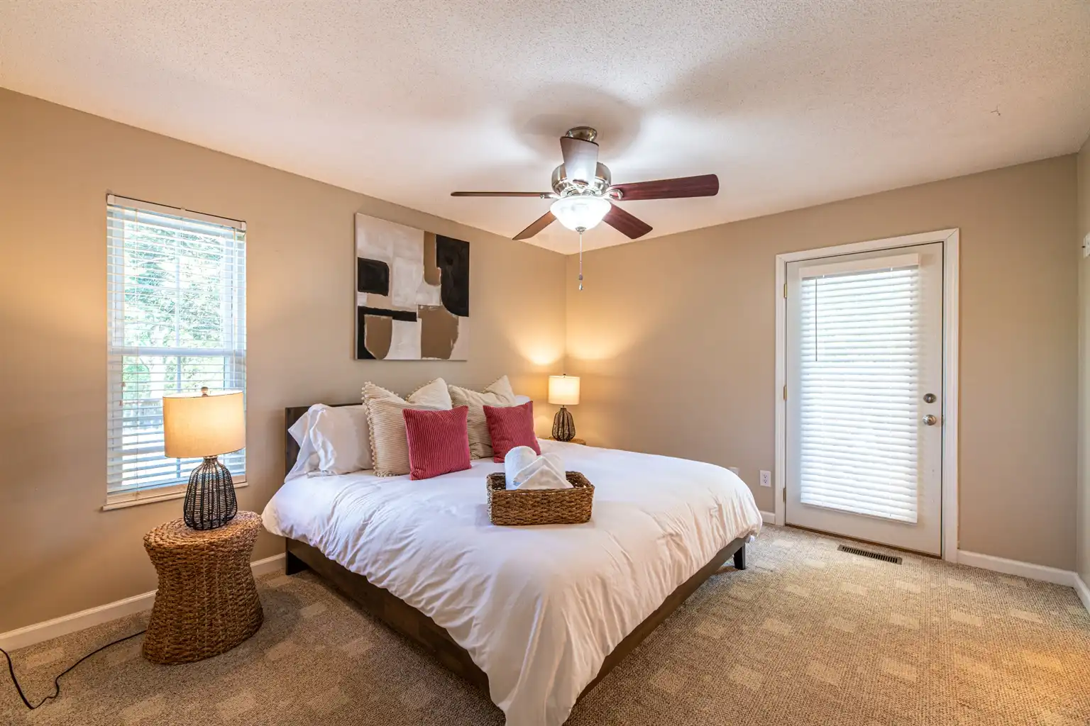 The large master suite features plenty of room to spread out. The large master suite features plenty of room to spread out. - Ballin' Backyard - Knoxville