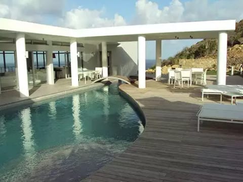 La Mirella - Oyster Pond - Dutch