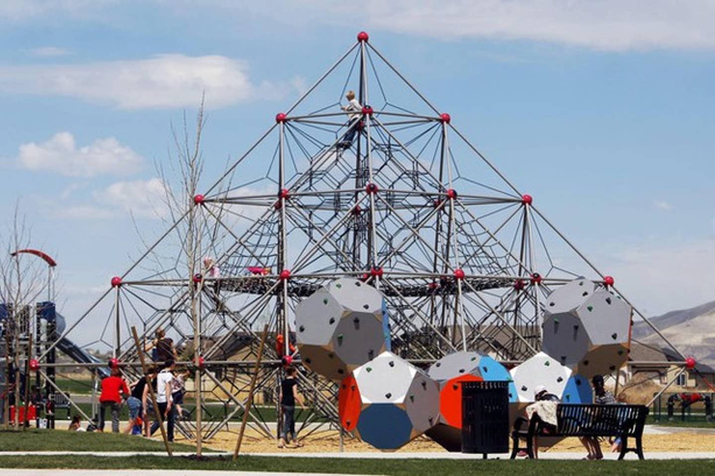 Neptune Park within walking distance! With a playground that you could only dream of as a child!