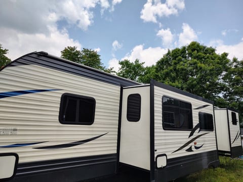 2020 Palamino Puma Camper 37.7 ft - Family Ready!