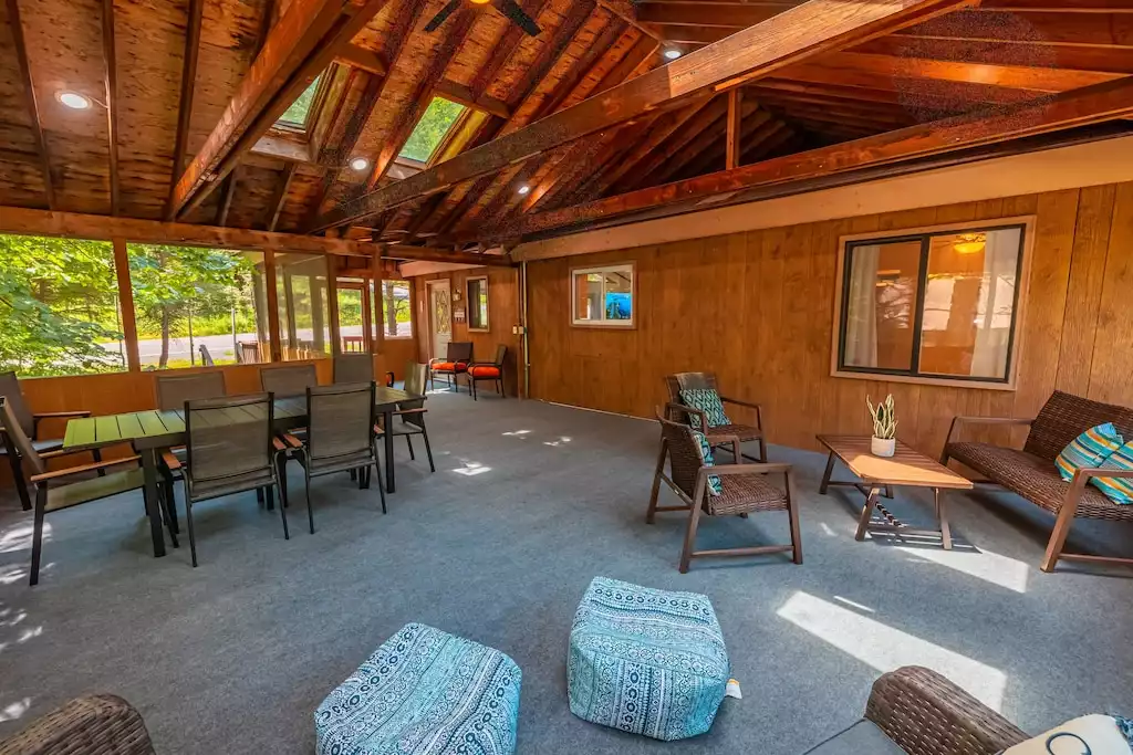 Creekside Chalet - Lake Ariel Creekside Chalet - Lake Ariel