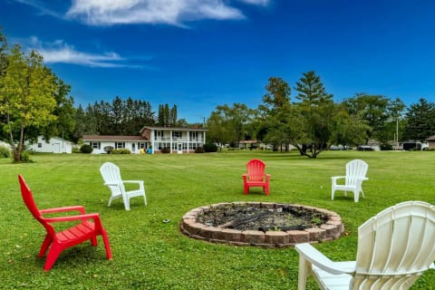 Cooper Shores Lakehouse