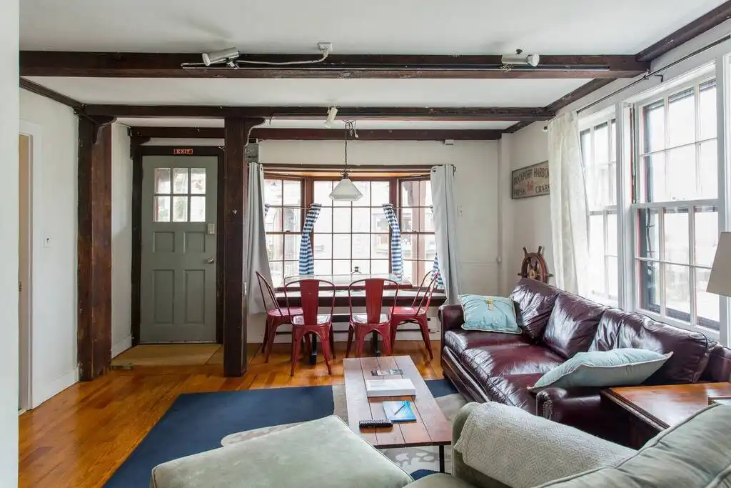 "Rockport Sail Loft: 2 Bed/1 Bath Oceanfront Haven