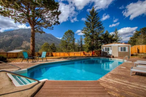 Cascade Chalet at Pikes Peak