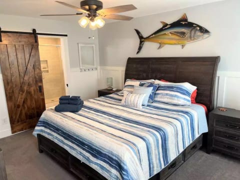 Anchor's Away Canal Home- Private Dock