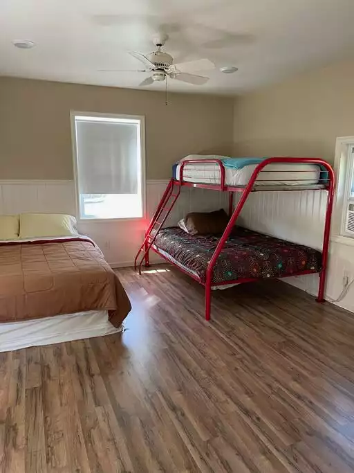 Bunkhouse: available for an additional fee. It has 2 bedrooms, full bath and a kitchenette. 
Bedroom #2 has queen, full bed with single bunk bed. 
Kitchenette is also in this room. AC - Raystown Farmhouse, <1mile to boat access. AC/wifi - James Creek