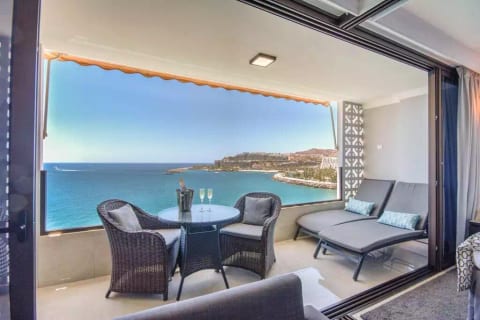 Luxury on the beach with a spectacular view