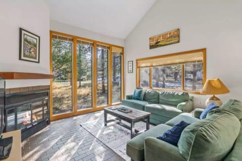 Sunriver Sunshine Lodge