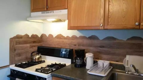Catskill Bungalow - Tiny House by Windham & Hunter