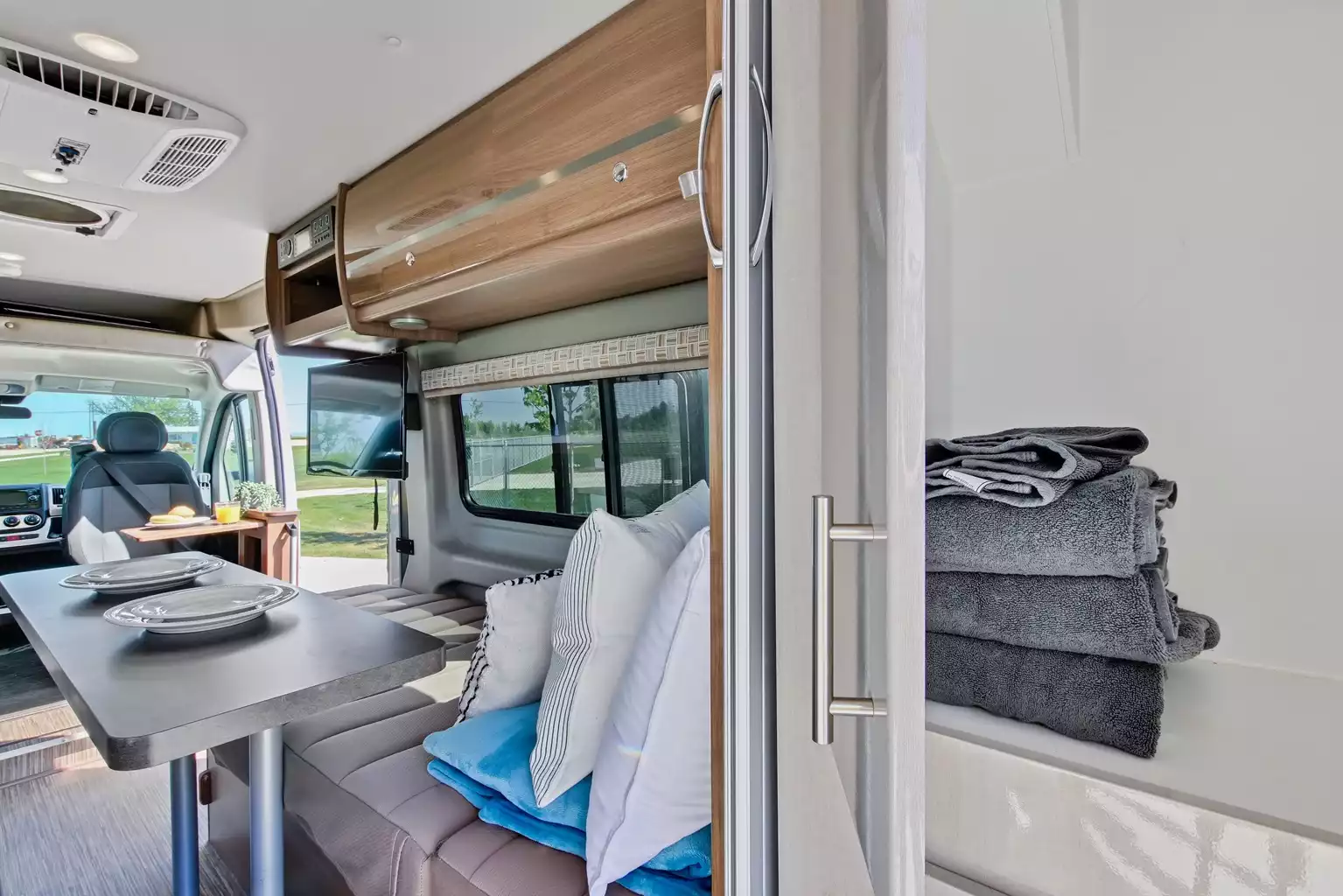 winnebago-travato-59k-class-b-rv/