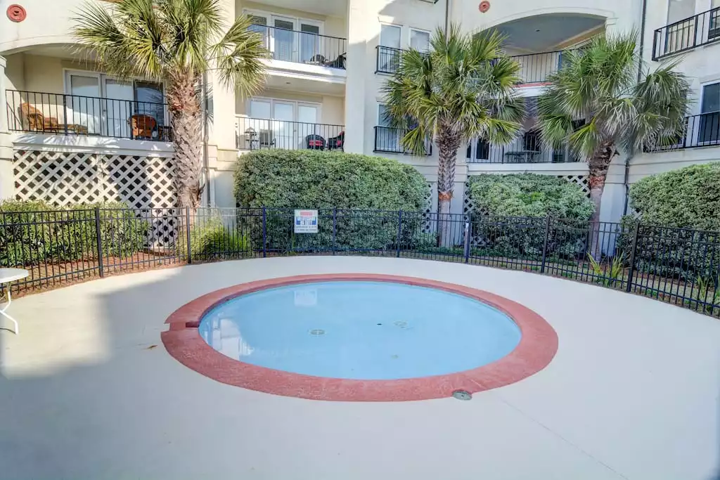 Kiddie Pool - Bikini Bottom - Ocean Front; 2 Master Suites - North Topsail Beach