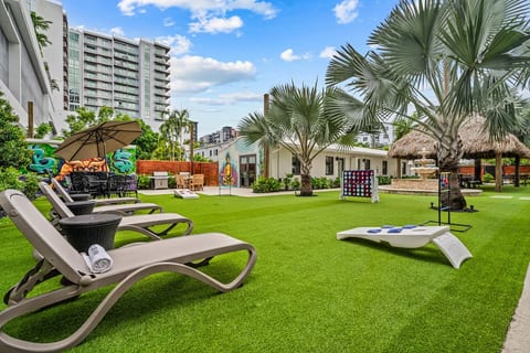 ☀️ Come be one of the first to enjoy this brand new immaculate 7 Bedroom, 7 Bathroom private tropical zen retreat in the middle of Fort Lauderdale’s central hub right across from Holiday Park, Parker Playhouse & the new FTL War Memorial Arena.
