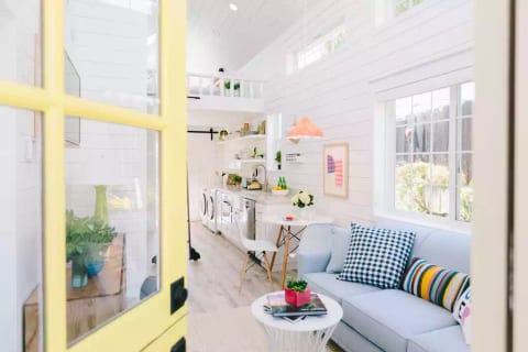 The Magic Mountain Bungalow was professionally decorated from top to bottom! Every inch is covered with hand painted art and custom woodworking.  New AC unit, stunning views, full kitchen and 9 minutes from Magic Mountain.