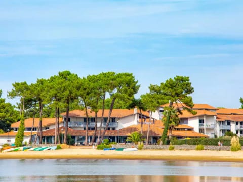 Sowell Family Pignada Plage
