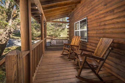 Blue Hummingbird Cabin