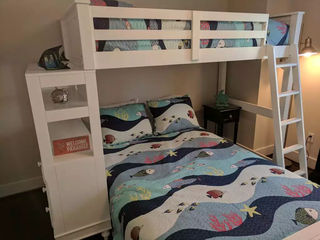 First floor bedroom with bunk bed First floor bedroom with bunk bed - Seaside Virginia Beach - Virginia Beach