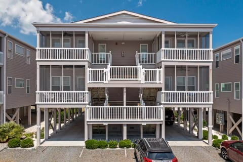 OCEANVIEW/3 MIN WALK TO BEACH, LINENS, KID READY