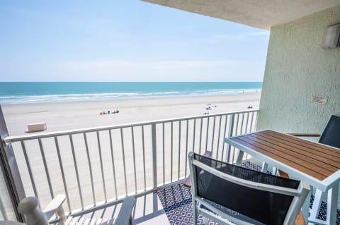 Large Balcony!