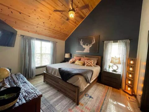 Galena Haven Gorgeous cabin 3bdrm/3bth, hot tub, k