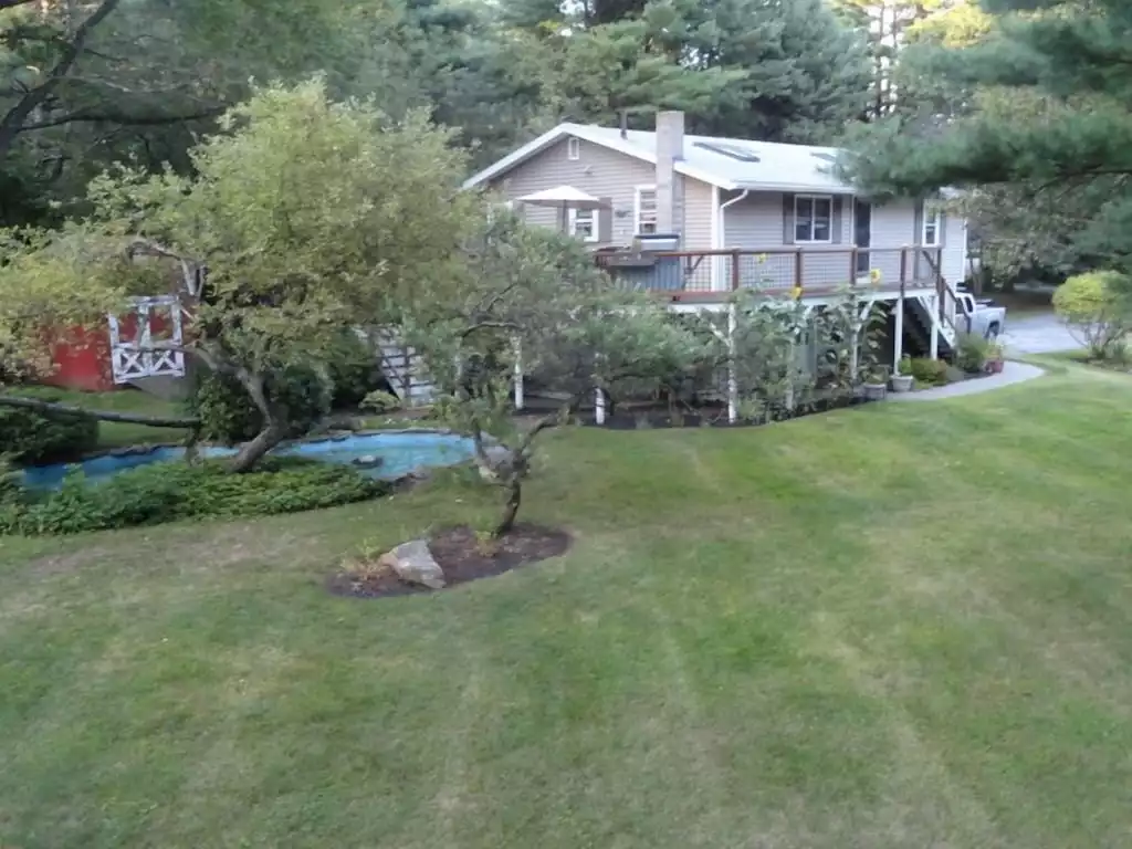 View of house and yard