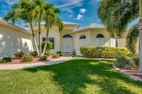 Villa La Favorita Pool Gulf Access Canal FFVC4