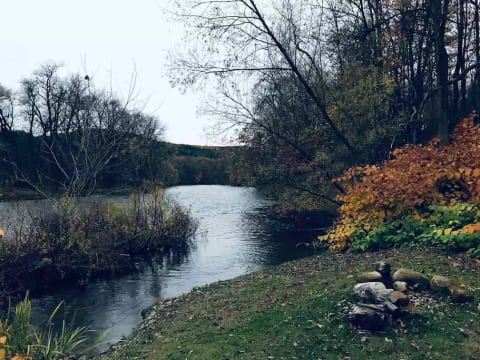 Private apartment on the Battenkill River!