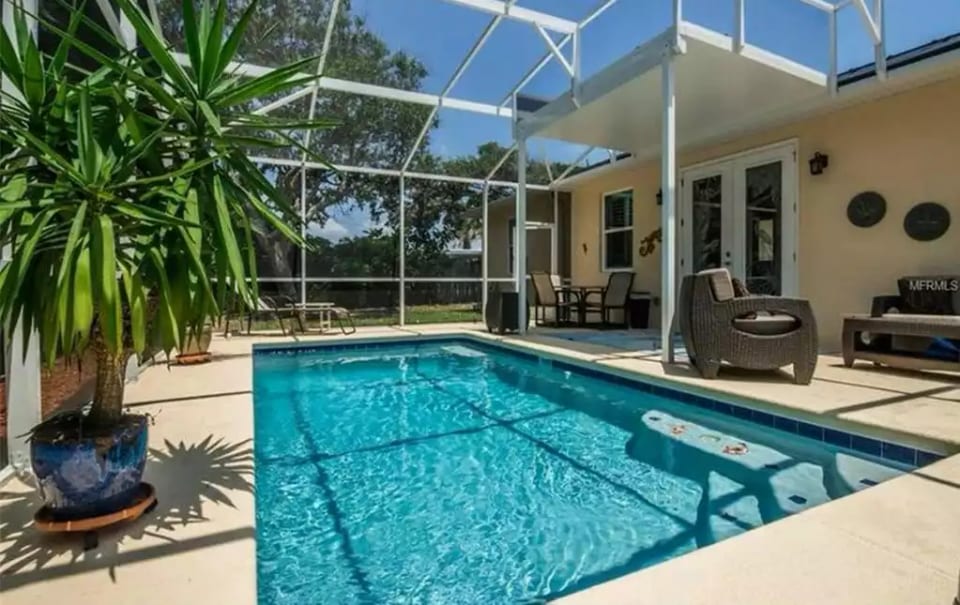 Lazy Turtle Beach House - New Smyrna Beach