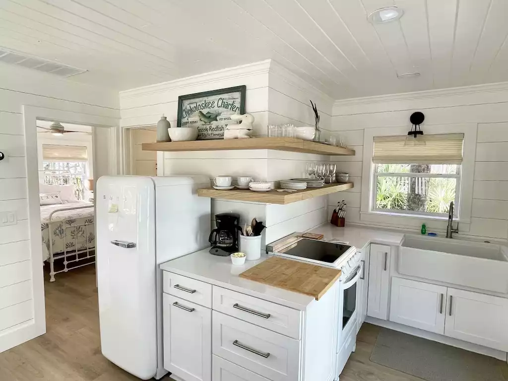 Blue Heron Cottage #1 - Indian Rocks Beach