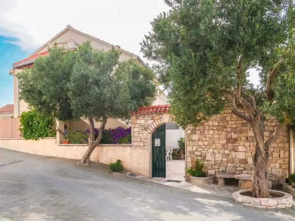Ana - Supetar