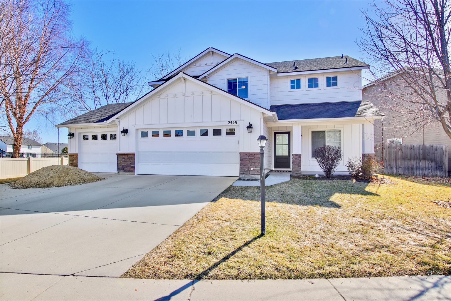 the-white-custom-farmhouse-5-bedroom-home/