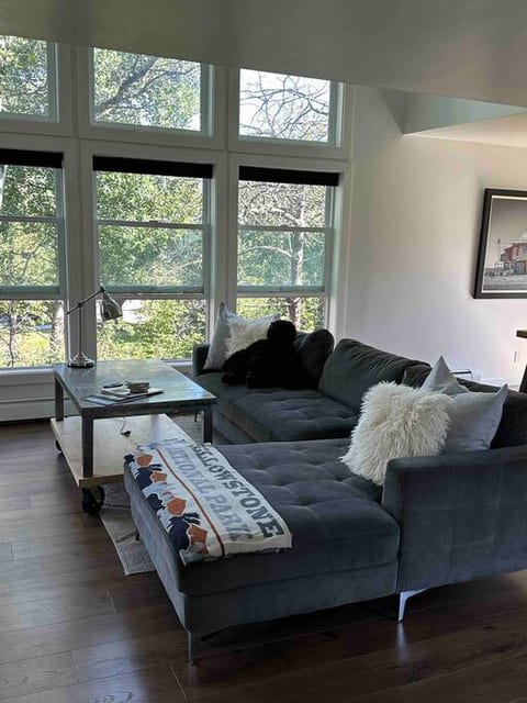 Haven in Bozeman- Close to MSU, Main St, Trails