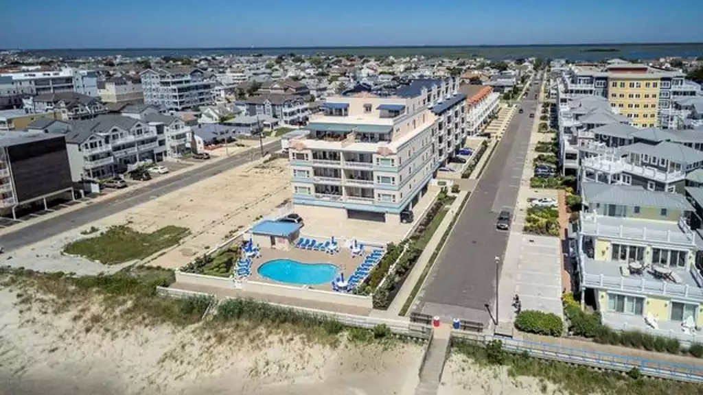 Luxury Beachfront Ocean View W/Pool - Wildwood Crest