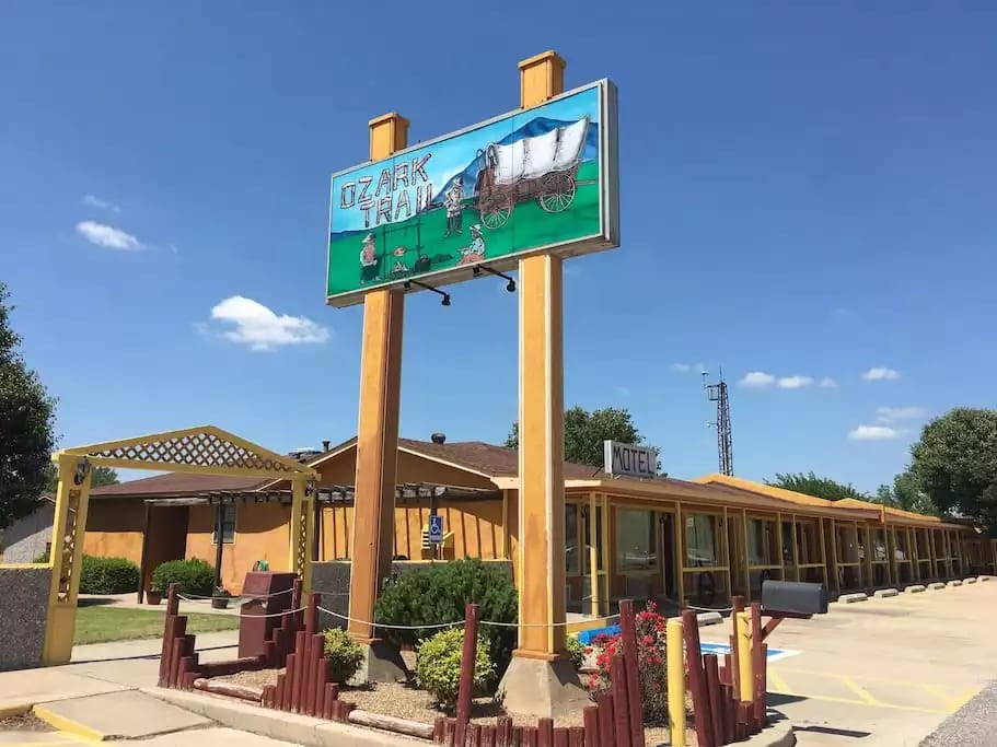 *Elgin•Lawton•Ft.Sill•Mt.Scott* Habitaciones de motel cómodas - Fletcher