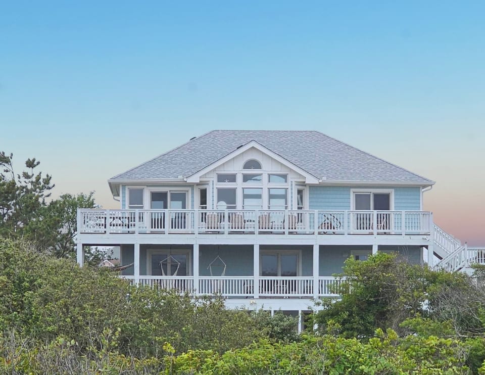 back of house, facing oceanside
