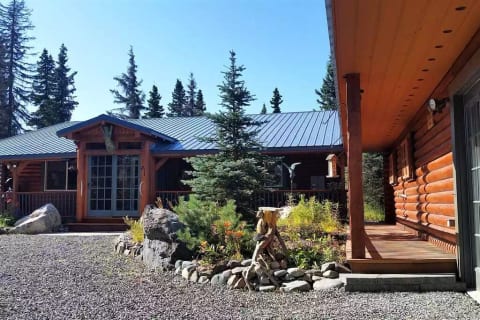 Perfect Alaska Getaway by Kenai River, Cook Inlet