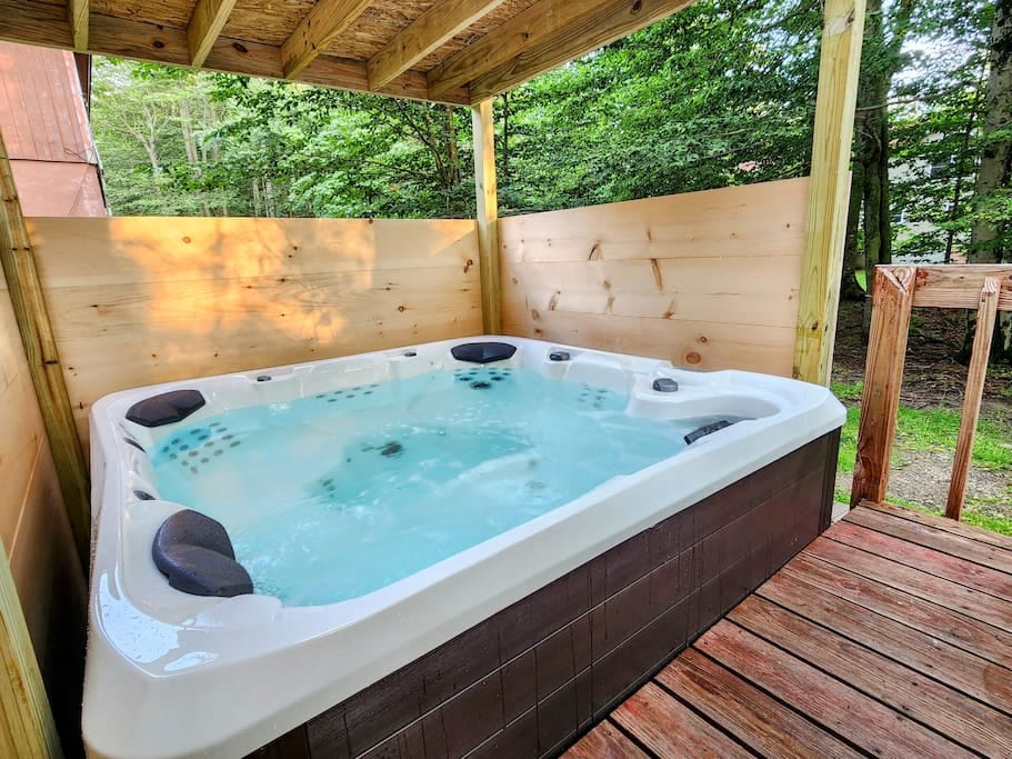 ¡Retiro Acogedor! Jacuzzi, Parrilla, Fogata y pases para la piscina - Tobyhanna