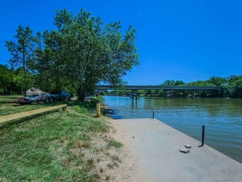 Explore the nearby river with ease from the public boat ramp just one mile away from our property. Launch your boat or kayak and enjoy a day on the water surrounded by stunning scenery.