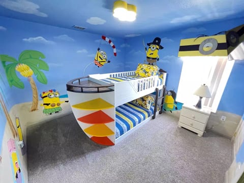 Mickeys Escape Lakeview (4 Masters) Pool Hot Tub Cinema BBQ