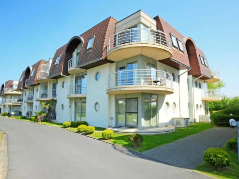 Deauville II 010 with parking