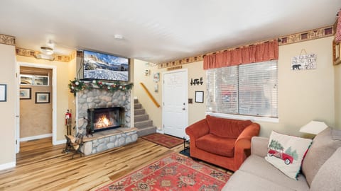 Cozy Bear Cabin