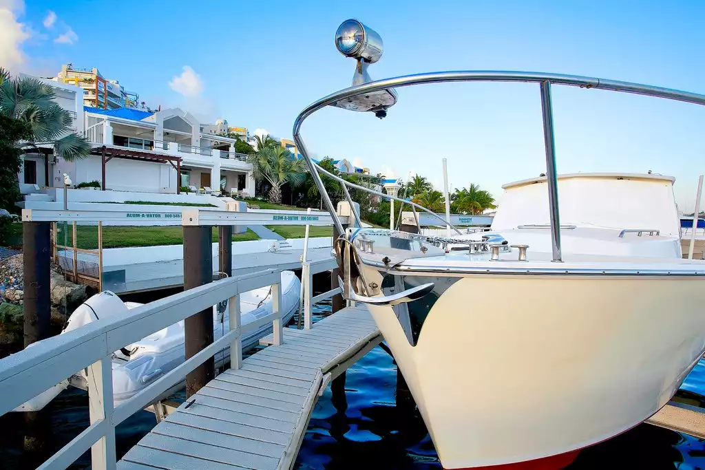 Amaryllis - Simpson Bay Lagoon