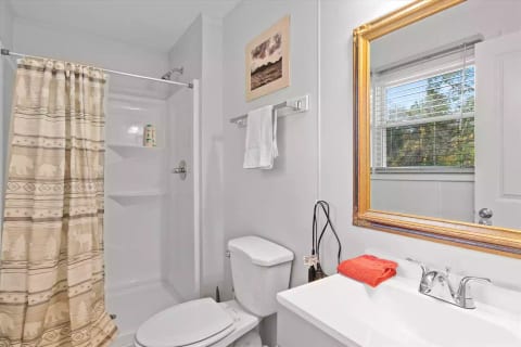 the master en-suite bathroom fully clean and stocked and ready to go for your stay