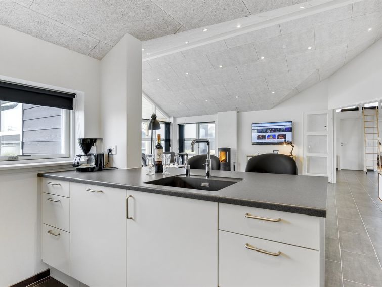 Kitchen - Ennie - 750m from the sea in Western Jutland - Hvide Sande