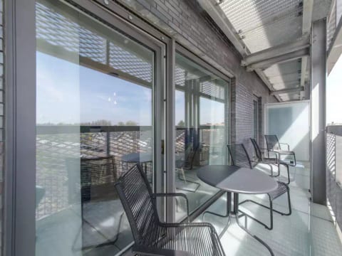 Railway to the Beach with balcony
