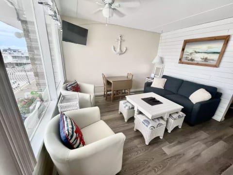 North Wildwood Oceanfront Oasis - Trylon 306