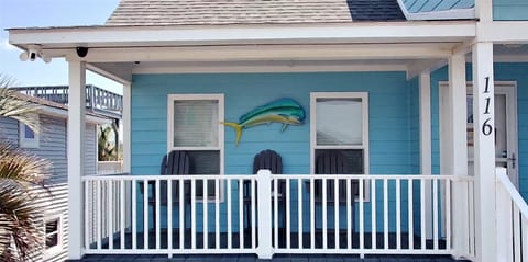 Anchor's Away Canal Home- Private Dock