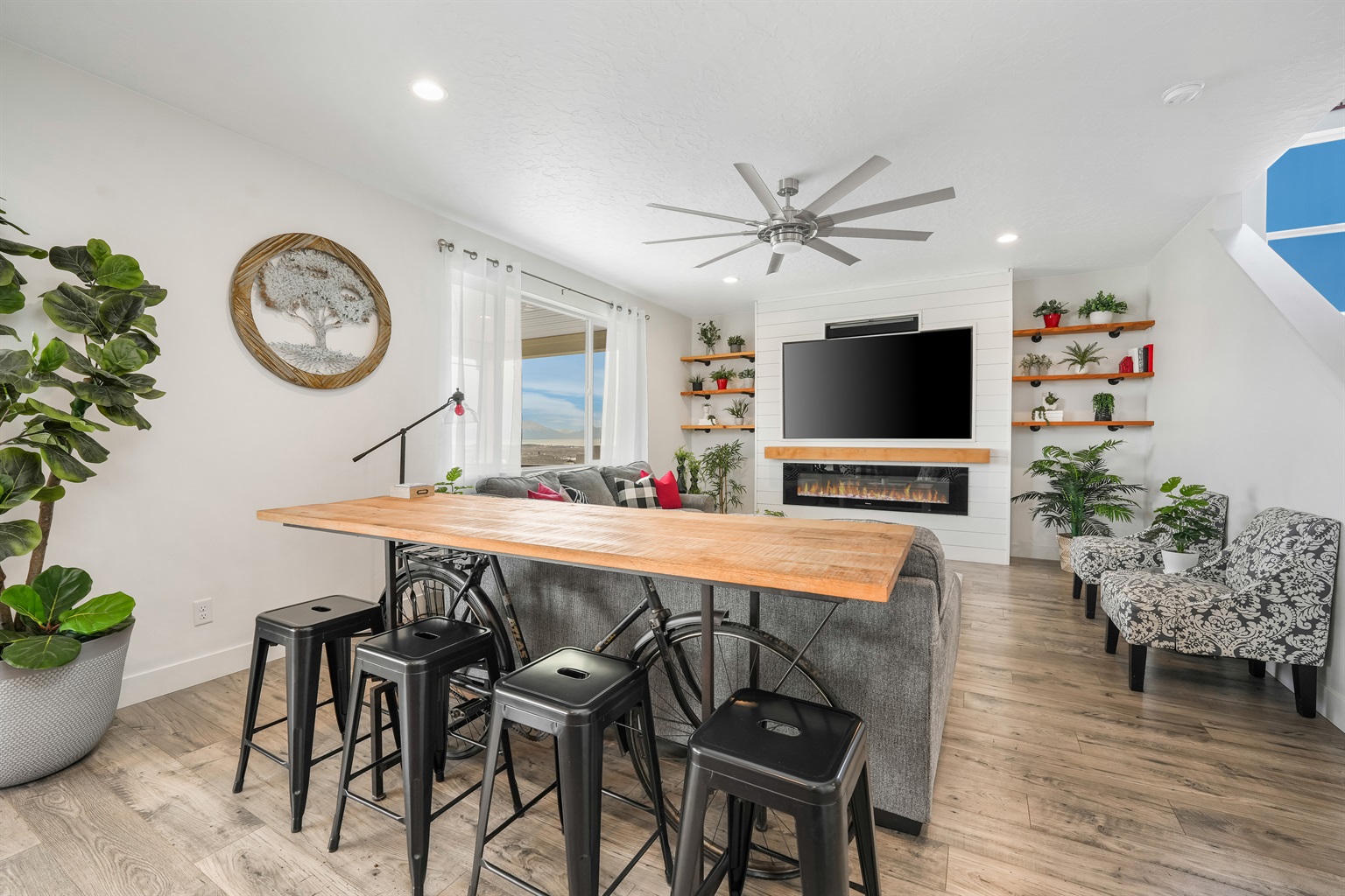 luxury-in-saratoga-springs-or-view-of-utah-lake-and-wasatch-mts/