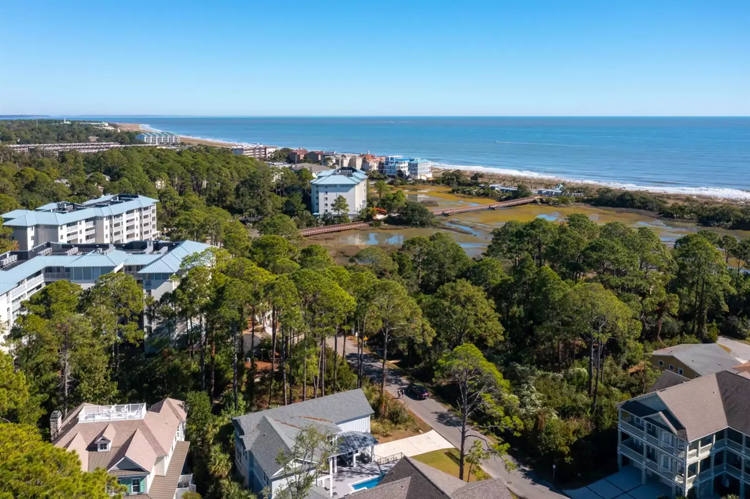 4th Row home - Luxury beach house w/pool, elevator, game room. Steps to Beach - Hilton Head Island