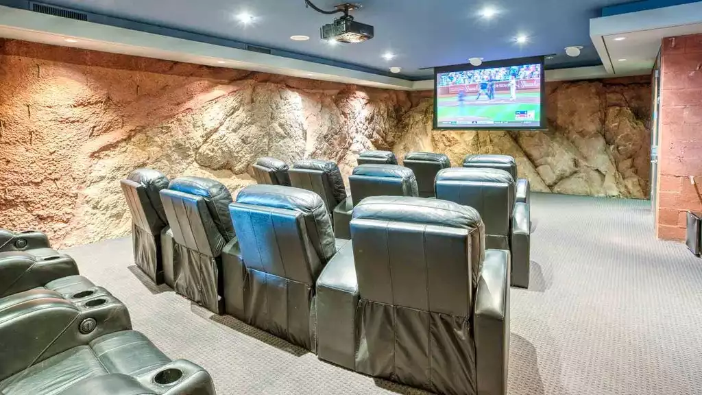Private movie theater built into the popular Camelback Mountain! Private movie theater built into the popular Camelback Mountain! - Scottsdale Manor Camelback - Scottsdale Camelback Resort